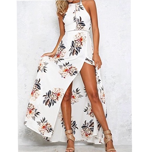 Dresses & Skirts - Floral white dress